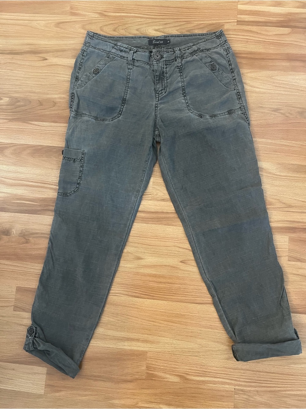 Level 99 Women's Dayla cargo pant olive green.
